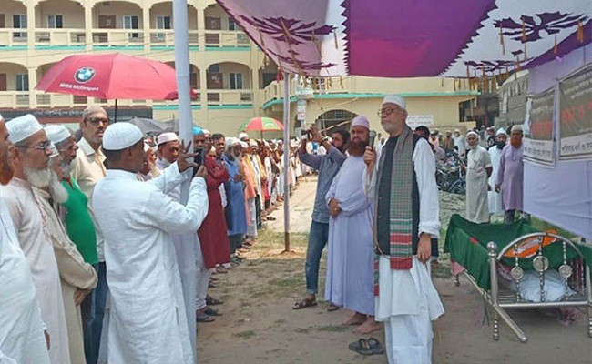 গার্ড অব অনারে নারী ইউএনও, বাধা দিলেন কাদের সিদ্দিকী