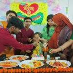 বিশ্ববিদ্যালয়ের ক্লাসরুমেই তরুণীর গায়ে হলুদ