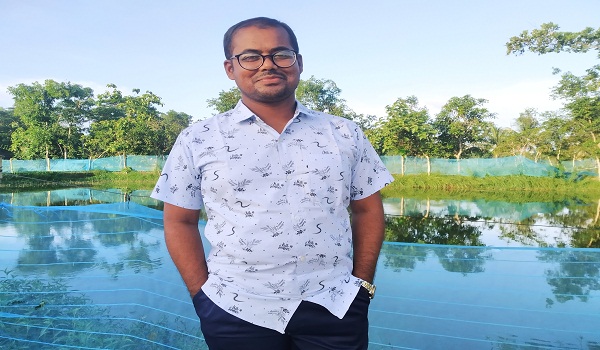 সুসময়ে ভণ্ড চেনা যায়