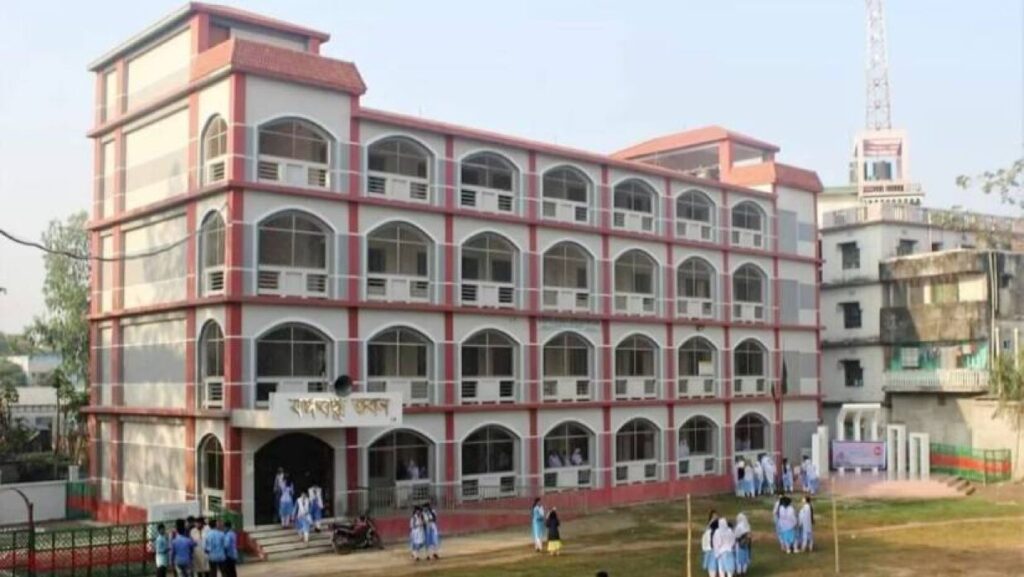 নীতিমালা ছাড়াই বঙ্গবন্ধুর নামে কলেজ ভবন, পরে বাতিল