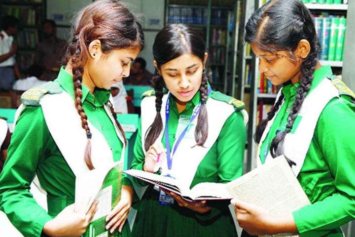 এসএসসি ফলাফলের সারসংক্ষেপ ও পরিসংখ্যান তুলে দেবেন শিক্ষামন্ত্রী মহিবুল হাসান চৌধুরী নওফেল।