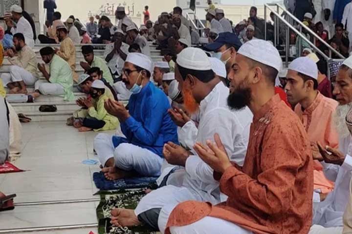 ফিলিস্তিনিদের জন্য সারাদেশের মসজিদে দোয়া