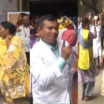 নেচে-গেয়ে বরণ নতুন ভিসিকে
