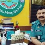 এডিসি কামরুল স্ত্রীকে পাঁচটি জাহাজ কিনে দেন