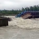 ভেঙে গেছে নোয়াখালীর মুছাপুর রেগুলেটর