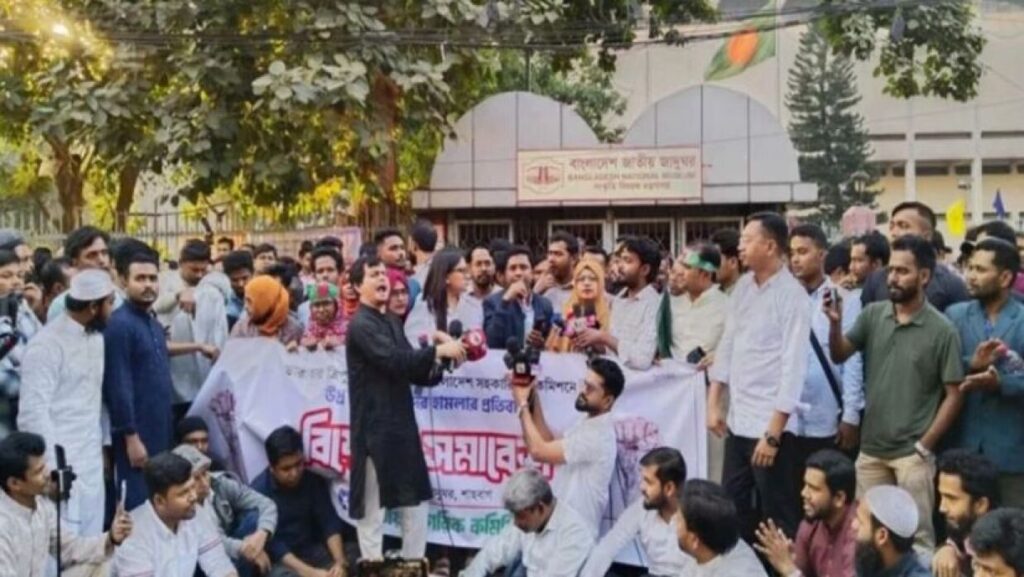 সভ্য দেশে হাইকমিশনে এ ধরনের হামলা হতে পারে না